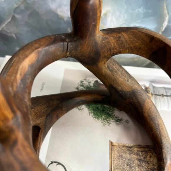 Abstract Handcarved Candle Holder Wooden Circle of Friends 5" Tall - Picture 10 of 12